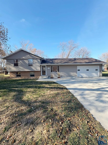 1012 N Mae St, Storm Lake, IA 50588