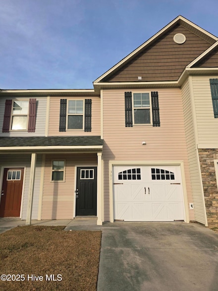 309 Winstead Loop Rd, Richlands, NC 28574