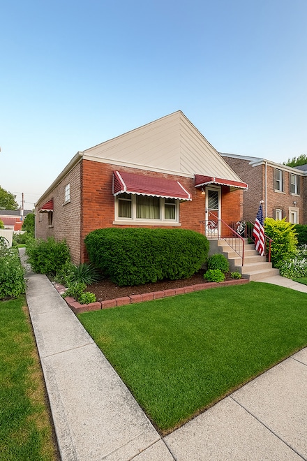 3740 S 58th Ave, Cicero, IL 60804