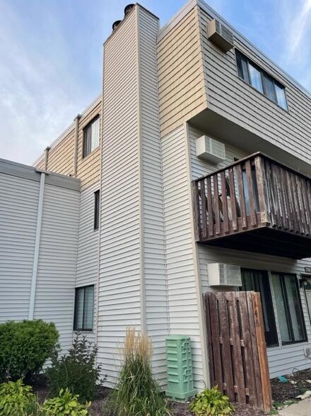 7154 72nd Ln N Unit 250, Brooklyn Park, MN 55428