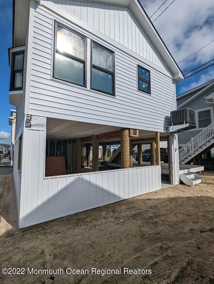 118 W Bayview Dr, Lavallette, NJ 08735