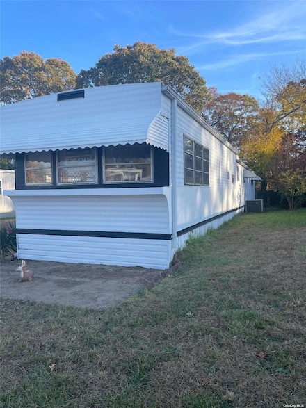 1661 Old Country Rd Unit 308, Riverhead, NY 11901