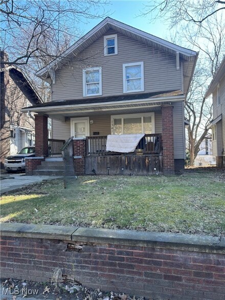 1341 Manchester Rd, Akron, OH 44307