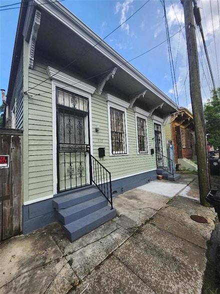 727 Montegut St, New Orleans, LA 70117