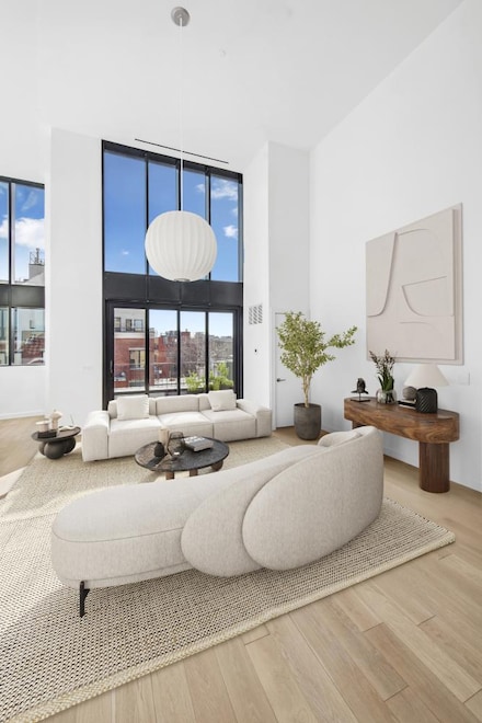 205 Java St Unit PHA, Brooklyn, NY 11222