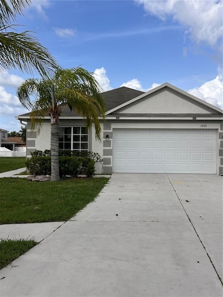 6840 Aramon Ct, Wesley Chapel, FL 33545