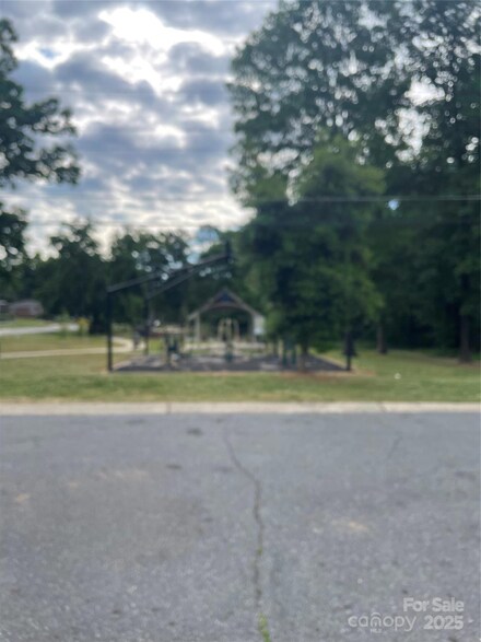 1902 Catherine Simmons Ave Unit 30, Charlotte, NC 28216