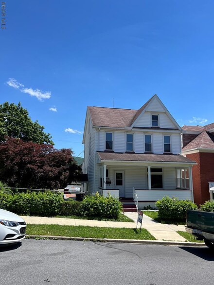 410 N 9th Ave Unit 12, Altoona, PA 16601
