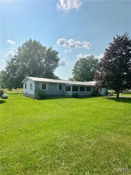288 Gravel Rd, Seneca Falls, NY 13148