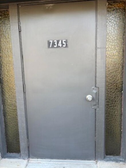 7345 Woodview Dr 2 Streets Unit Bldg 5 unit 58, Westland, MI 48185