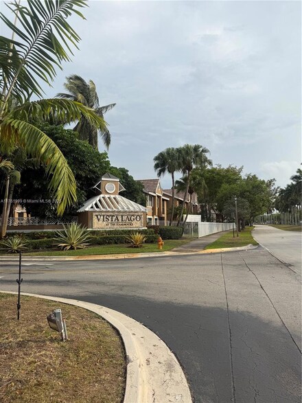 15689 SW 106th Ln Unit 718, Miami, FL 33196