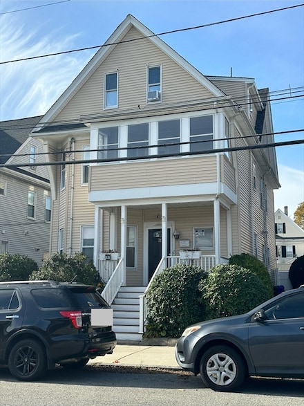 31 Laurel St Unit 2, Malden, MA 02148