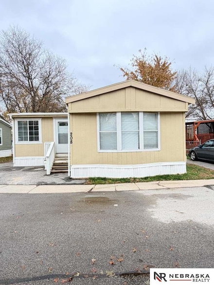 12809 Manderson Plaza, Omaha, NE 68164