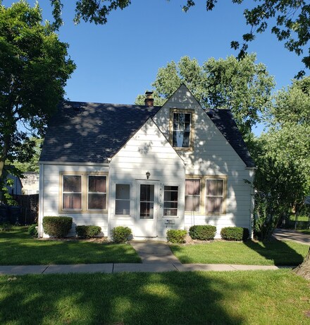 14619 S Whipple St, Posen, IL 60469
