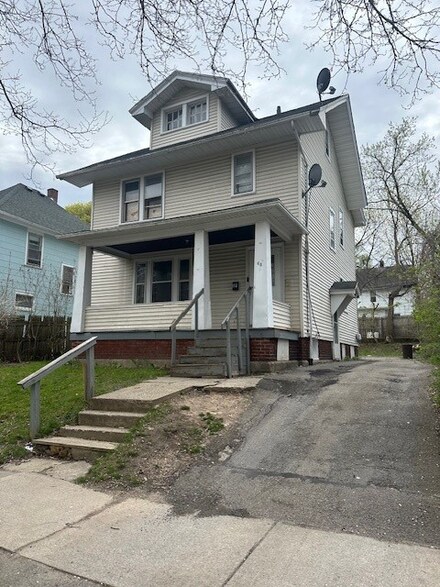 63 Mohawk St, Rochester, NY 14621