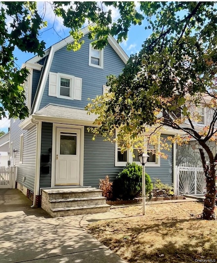 93-31 215th St, Queens Village, NY 11428