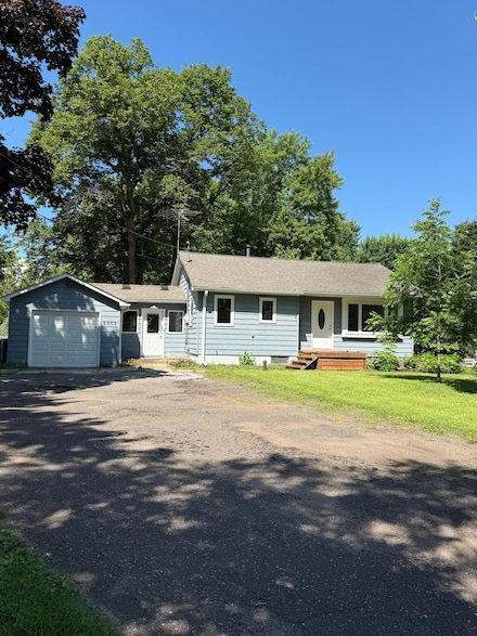 2959 Edgerton St, Saint Paul, MN 55117
