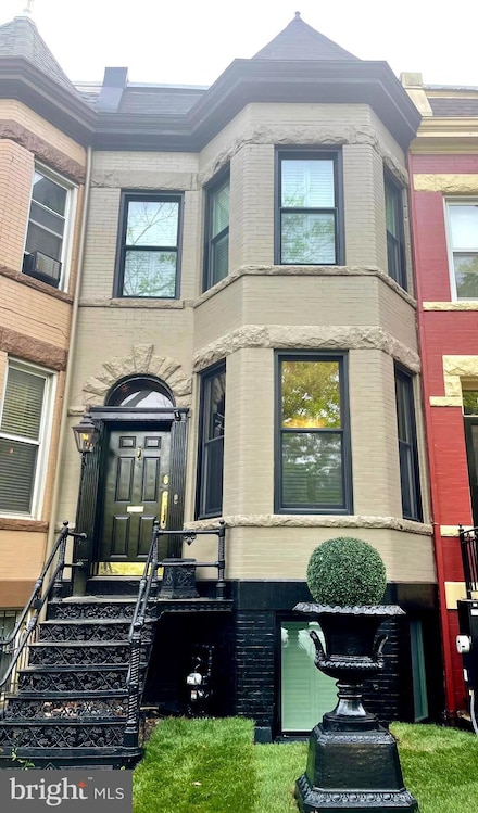 624 14th St NE, Washington, DC 20002
