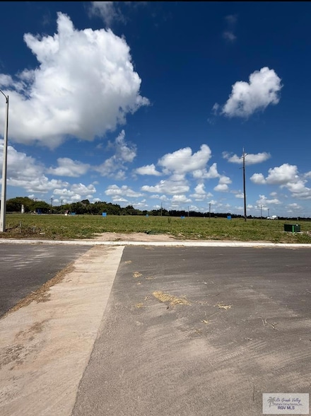 1513 Strawberry Cir, Brownsville, TX 78521