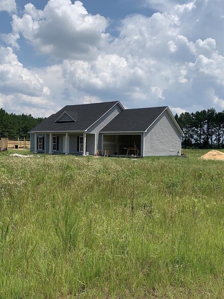 95 Quail Run Rd, Nicholls, GA 31554