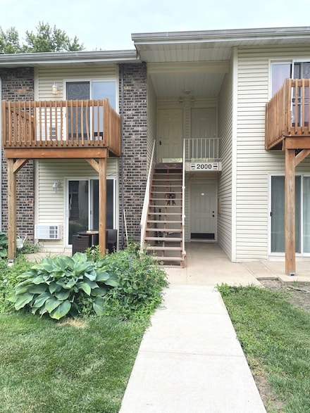 2000 Light Rd Unit 205, Oswego, IL 60543