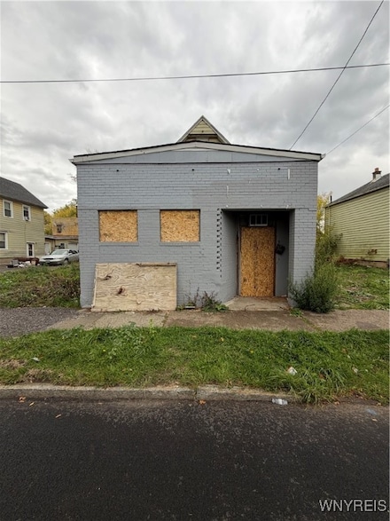 521 19th St, Niagara Falls, NY 14301