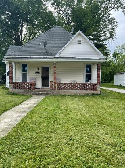 306 Thomas St, Williamsport, IN 47993