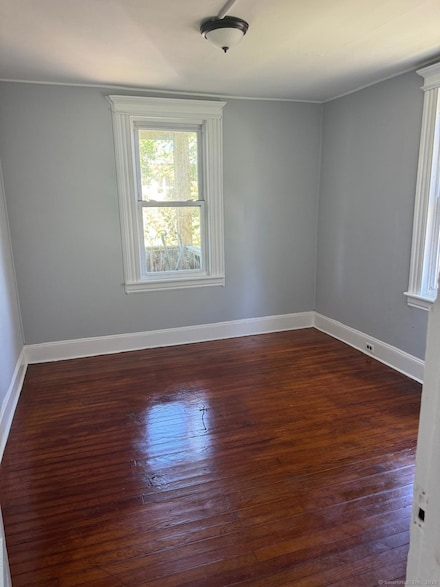 194 Sheridan St, Bridgeport, CT 06610