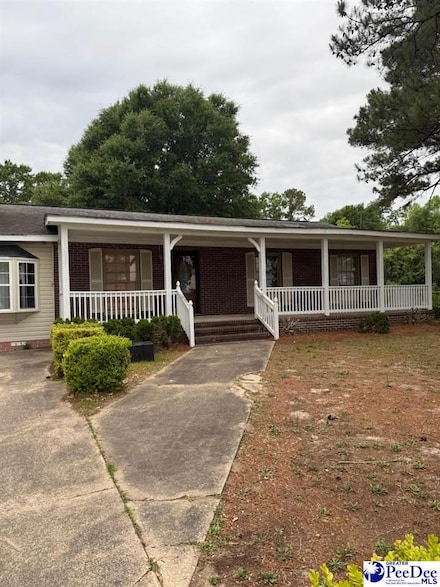 885 Enoch Ct, Mullins, SC 29574