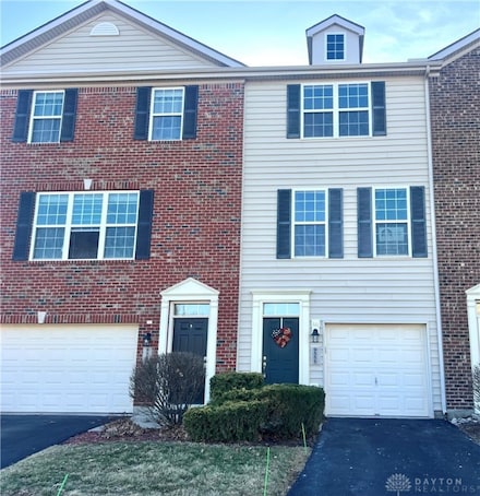 9555 Tahoe Dr, Dayton, OH 45458