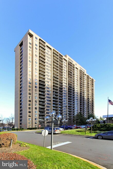 3705 S George Mason Dr Unit 2112S, Falls Church, VA 22041