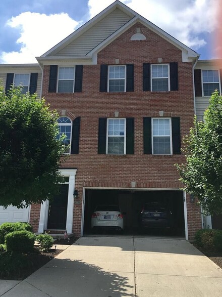 6929 Vistamere Way, Indianapolis, IN 46250