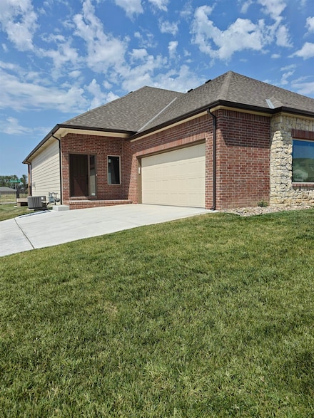 818 Mccloud Cir, Andover, KS 67002