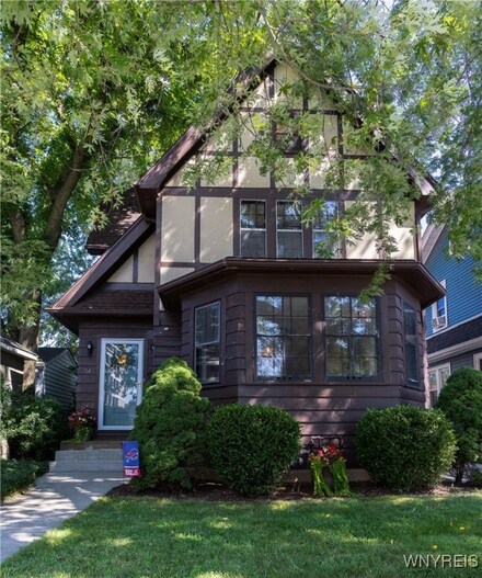 314 E Hazeltine Ave, Buffalo, NY 14217