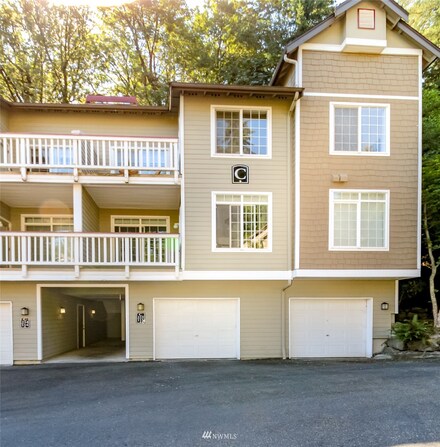 18505 SE Newport Way Unit C215, Issaquah, WA 98027
