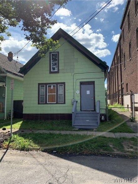 66 Brownell St, Buffalo, NY 14212