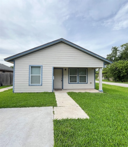 1019 Avenue E, Rosenberg, TX 77471