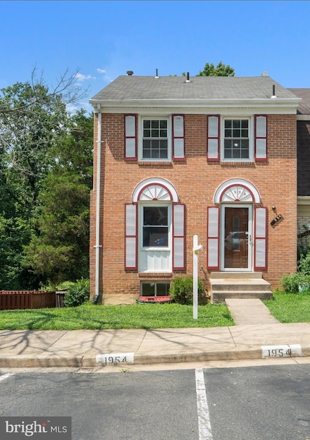 1954 Mayflower Dr, Woodbridge, VA 22192