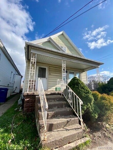 89 Gatchell St, Buffalo, NY 14212