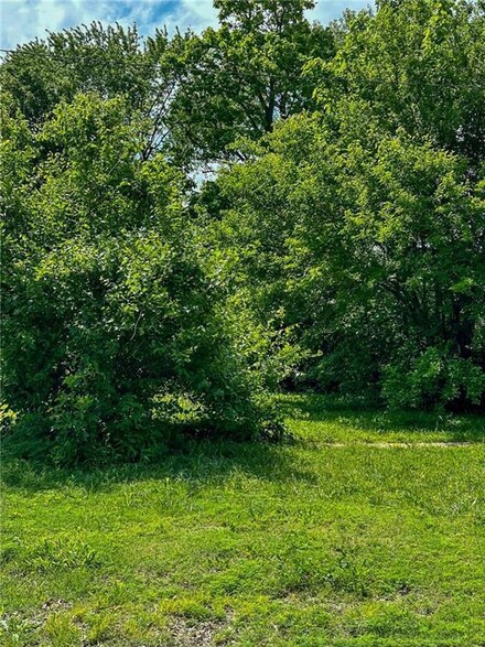 419 N Indiana Ave, Columbus, KS 66725