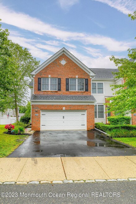 87 Demarest Dr Unit 24A, Manalapan, NJ 07726