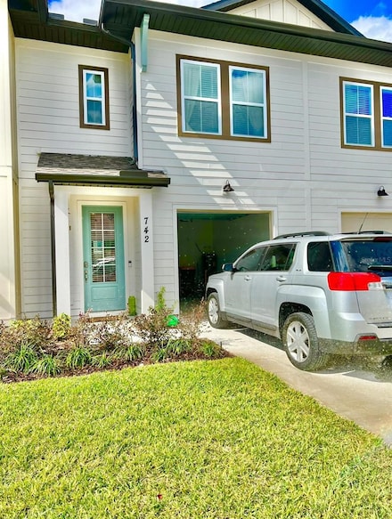 742 Longboat Dr, Davenport, FL 33896