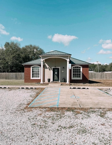 3100 Locke Ln, Crestview, FL 32536