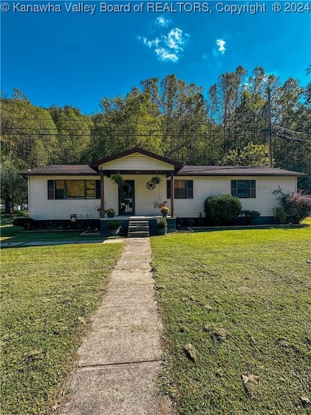 77 Hewett Town Cir, Hewett, WV 25108