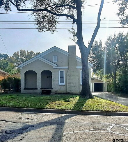 219 E Lake St, Tyler, TX 75701