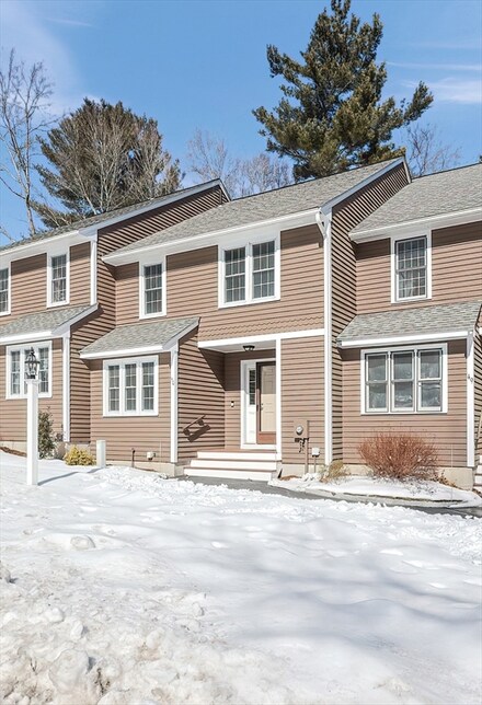 50 Laurelwood Dr Unit 50, Hopedale, MA 01747