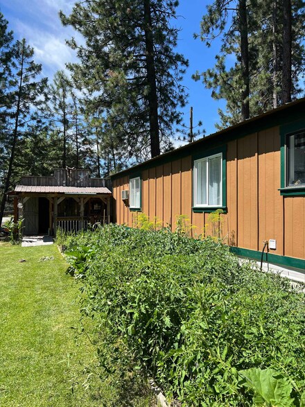 35312 N Newport Hwy Unit 258, Chattaroy, WA 99003