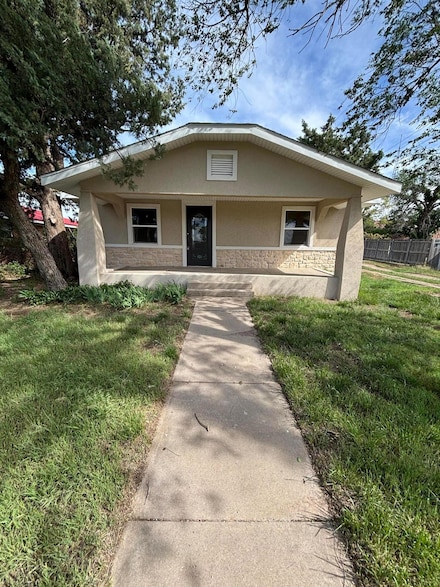 214 E Wichita St, Miami, TX 79059