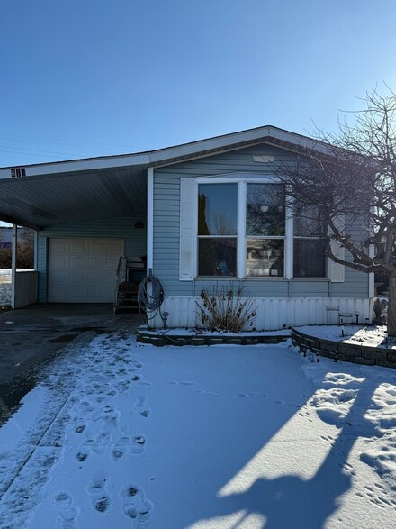 618 Tanglewood Rd, Matteson, IL 60443