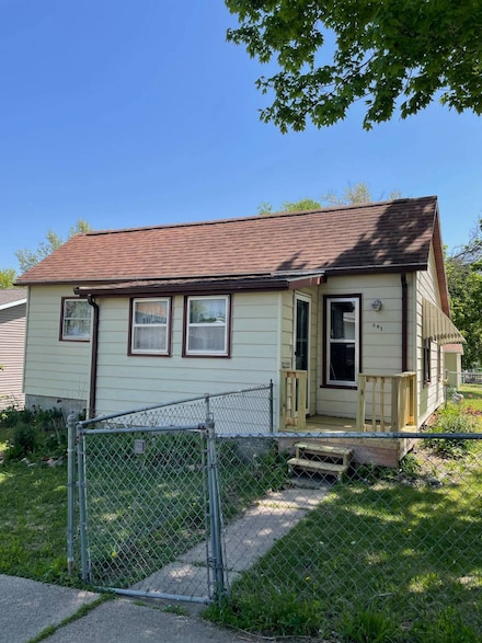 601 N Pine St, Creston, IA 50801